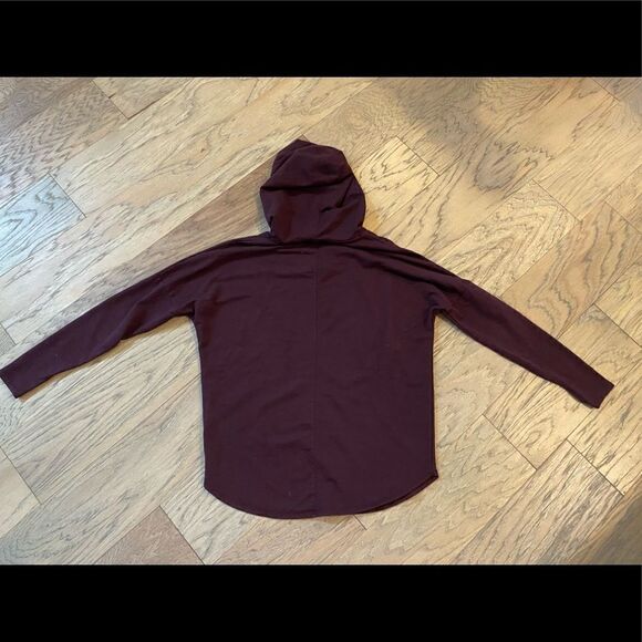 Old Navy Workout Hoodie - Picture 3 of 6